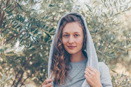 Hueso de aceituna: el ingrediente estrella en los peelings naturales Hueso de aceituna: el ingrediente estrella en los peelings naturales