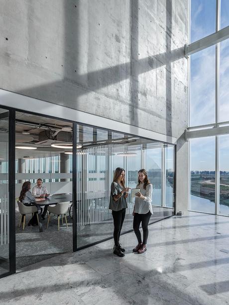 Oficinas Balanz, Buenos Aires / Contract Workplaces