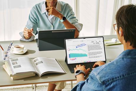 Búsqueda, Transcripción y Traducción Avanzada al instante: Descubre las funciones de la Galaxy Tab S9 005-handson-galaxy-tabs9ultra-beige-spen-watch6-40mm-silver-watch6-classic-47mm-silver (2)