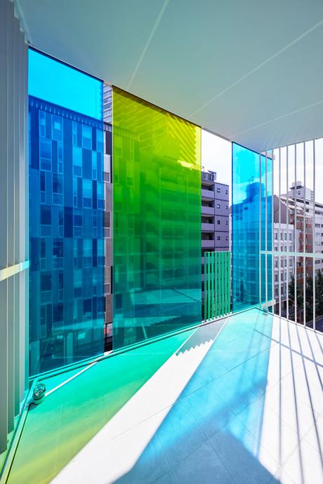 Vertical Rainbow, Tokio / Sako Architects