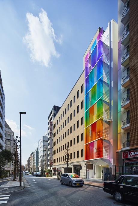 Vertical Rainbow, Tokio / Sako Architects