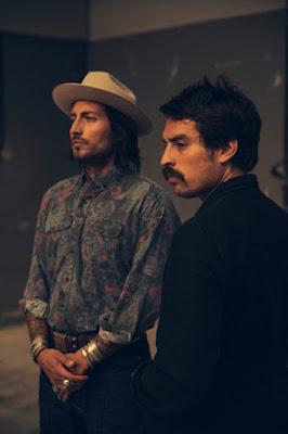 Hermanos Gutiérrez - El Bueno y el Malo (2022) Hermanos Gutiérrez - El Bueno y el Malo (2022)