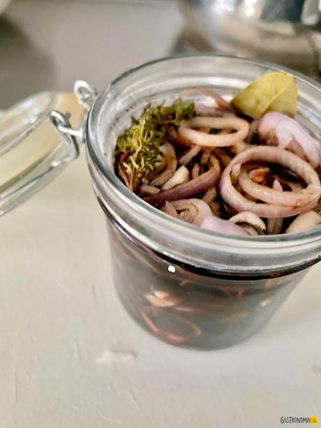 Chalotas encurtidas en vinagre balsámico