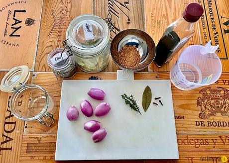 Chalotas encurtidas en vinagre balsámico