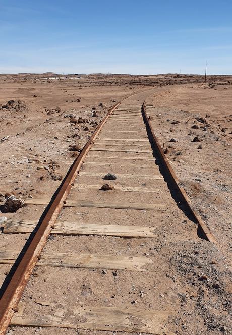El cruce de Humberstone y la anitgua salinera
