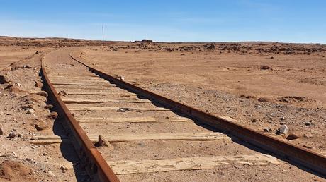El cruce de Humberstone y la anitgua salinera