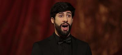 Aún nos queda el teléfono + Tenor