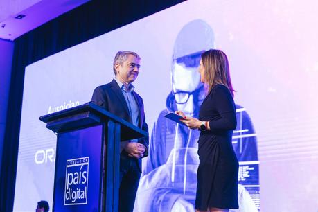 Samsung destaca la democratización de la Inteligencia Artificial en el Summit País Digital 2024 162A2806