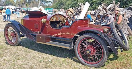 Auto insignia y aniversarios en Expo Auto Argentino 2024