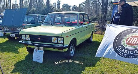Domingo de sol y autos históricos en Expo Auto Argentino 2024 Domingo de sol y autos históricos en Expo Auto Argentino 2024