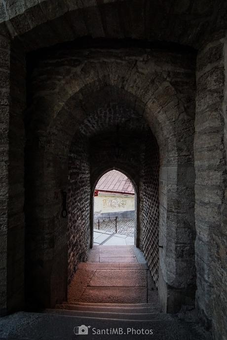 Por la “pierna corta” Por la