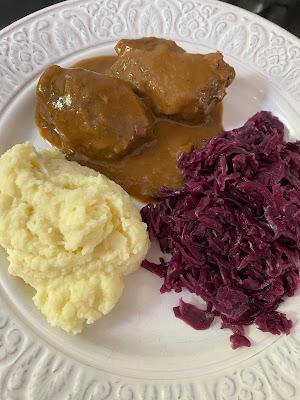 CARRILLERAS DE CERDO AL VINO TINTO