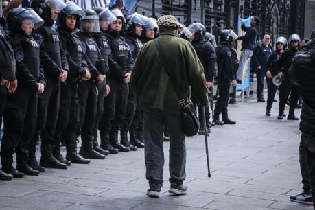 Contra los jubilados: veto, complicidad legislativa y represión