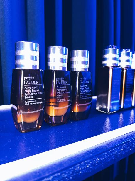 Advanced Night Repair concentrate matrix contorno de ojos para que sirve que es piel se usa de noche antiage antimanchas firmeza poros manchas piel precio