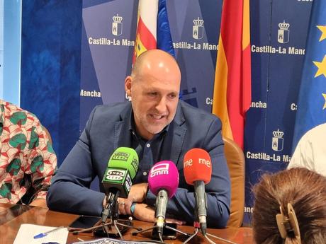 Guarinos agradece el trabajo de asistencia ciudadana de Protección Civil y Cruz Roja durente las Ferias