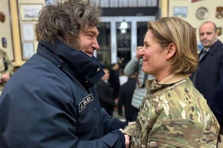 El imperio contraataca El proyecto del Comando Sur para Latinoamérica, un remedo del Plan Marshall