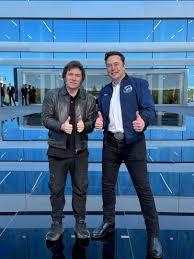 Cristina Kirchner y Javier Milei en el ring Economía bimonetaria, peronismo desordenado y la paradoja del «liberalismo autoritario» El Presidente Milei se reunió con el cofundador y director de Tesla, Elon Musk | Argentina.gob.ar