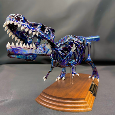 El Mesozoico de vidrio soplado de David White