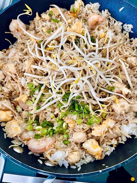 Aeropuerto, el arroz frito que nace de la fusión e ingenio