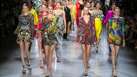 Nuevas apuestas sostenibles y maximalistas toman la pasarela de NY