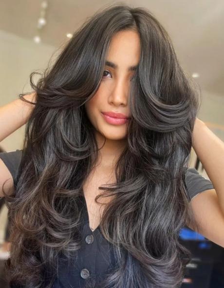 Butterfly Cut corte de pelo mariposa cabello pampita Martín fierro 2024