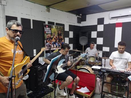 BLOGSSIPGIRL TE PRESENTA: LEO DEXTER BAND, VOZ RASGADA, RITMOS PENETRANTES.