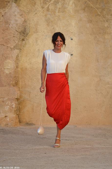 RED SKIRT
