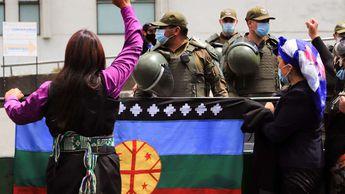 CHILE :PROSIGUEN PROBLEMAS CON LOS MAPUCHES CHILE :PROSIGUEN PROBLEMAS CON LOS MAPUCHES