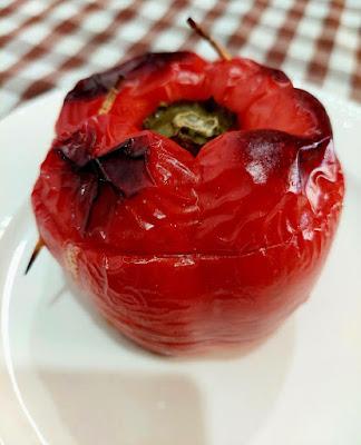 BAJOQUES FARCIDES  (PIMIENTOS RELLENOS)