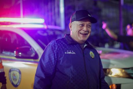 Ministro Cabello en recorrido de supervisión en La Guaira: ¡Todo está tranquilo y en calma como debe ser!