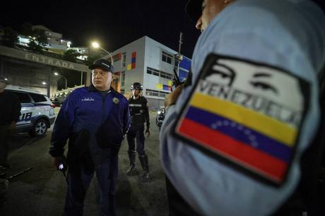 Ministro Cabello en recorrido de supervisión en La Guaira: ¡Todo está tranquilo y en calma como debe ser!