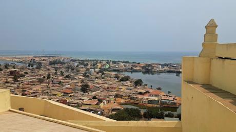 ANGOLA: UNA BODA EN LA PLAYA DE ILHA DO CABO EN LUANDA ANGOLA: UNA BODA EN LA PLAYA DE ILHA DO CABO EN LUANDA