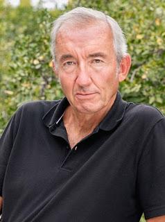 La chica que leía El viejo y el mar, de Gonzalo Calcedo