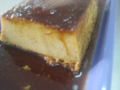 FLAN DE NATA AL AROMA DE LIMÓN Y CANELA FLAN DE NATA AL AROMA DE LIMÓN Y CANELA