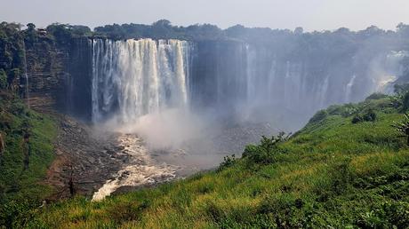 ANGOLA: LAS CATARATAS CALANDULA Y PEDRAS NEGRAS