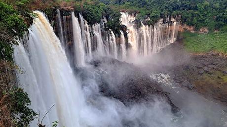 ANGOLA: LAS CATARATAS CALANDULA Y PEDRAS NEGRAS