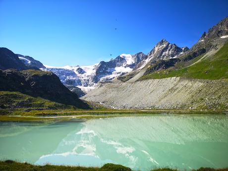 Cabane de Moiry Cabane de Moiry