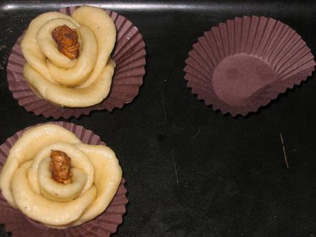 Flores fáciles con nueces Flores fáciles con nueces