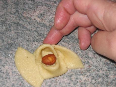 Flores fáciles con nueces Flores fáciles con nueces