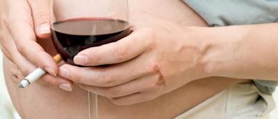 Tomar alcohol en el embarazo puede provocar abortos y malformaciones