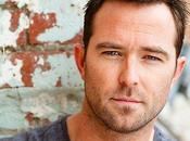 Sullivan Stapleton será Xerxes 300: batalla Artemisa