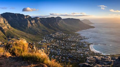 10 destinos a los que viajar en Semana Santa 2025