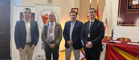 Valverde destaca que la vexilología «contribuye a preservar y fortalecer las identidades de los pueblos»