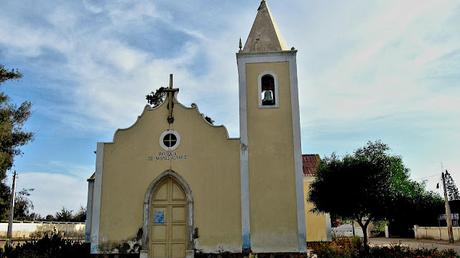 ANGOLA: TOMBWA, LOS ARCOS Y LAS COLINAS DE CUROCA ANGOLA: TOMBWA, LOS ARCOS Y LAS COLINAS DE CUROCA