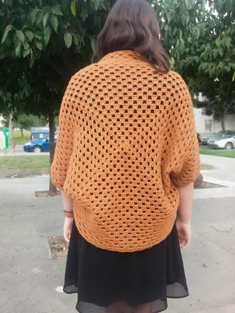 COLECCIÓN CHÉSTER, SHRUG Colección chéster, shrug