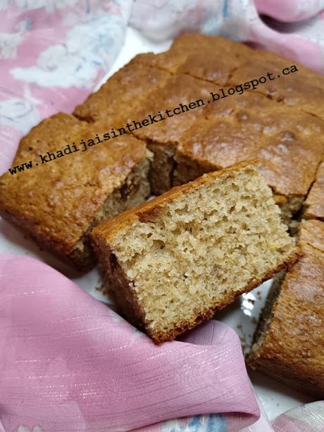 GÂTEAU À LA FARINE DE BLÉ COMPLET, À LA BANANE ET AUX FIGUES SÉCHÉES / WHOLE WHEAT FLOUR DRIED FIGS BANANA CAKE / BIZCOCHO DE HARINA INTEGRAL, HIGOS SECOS Y PLÁTANO / كيك دقيق القمح و الموز و التين المجفف GÂTEAU À LA FARINE DE BLÉ COMPLET, À LA BANANE ET AUX FIGUES SÉCHÉES / WHOLE WHEAT FLOUR DRIED FIGS BANANA CAKE / BIZCOCHO DE HARINA INTEGRAL, HIGOS SECOS Y PLÁTANO / كيك دقيق القمح و الموز و التين المجفف