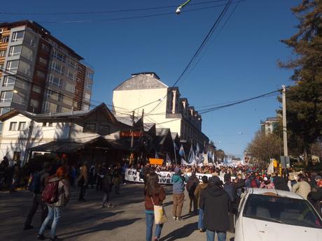 La columna vertebral de la Nación es la educación pública que iguala y nos hace libres