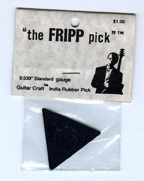 The Robert Fripp String Quintet - The Bridge Between (1993) Púa o uñeta triangular, especialmente diseñada para los seminarios de Guitar Craft