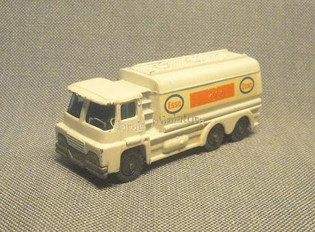 Husky, una marca competidora de Matchbox en Gran Bretaña Husky, una marca competidora de Matchbox en Gran Bretaña