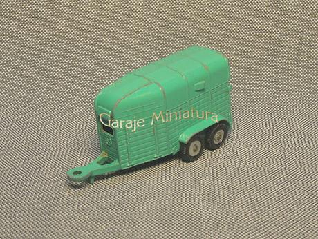 Husky, una marca competidora de Matchbox en Gran Bretaña Husky, una marca competidora de Matchbox en Gran Bretaña